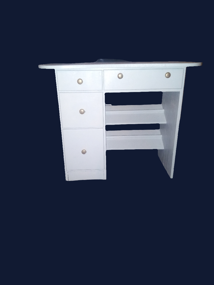 Dressing/Make-up Desk