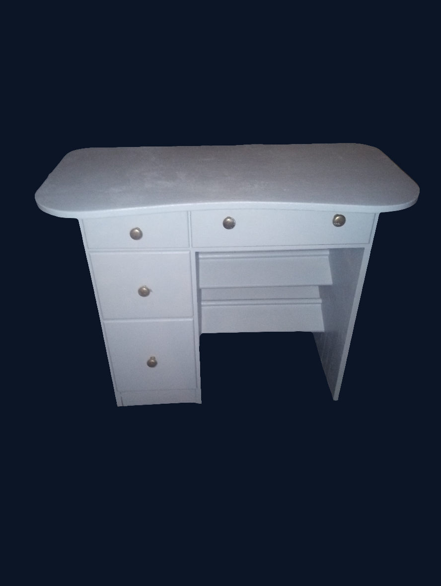 Dressing/Make-up Desk